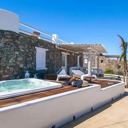 Chaniotis Jacuzzi & Pool