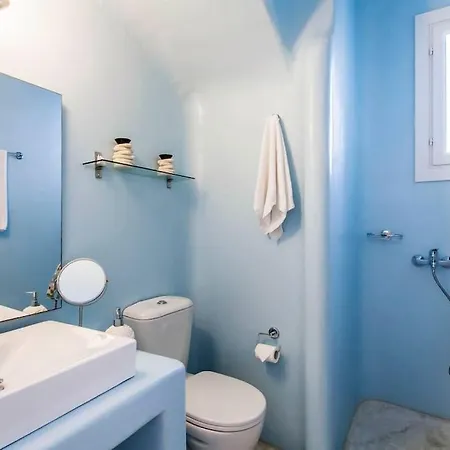 Chaniotis Jacuzzi & Pool Villa *