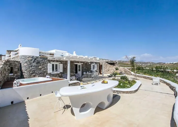 Chaniotis Jacuzzi & Pool Villa