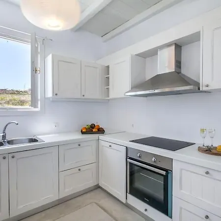 Chaniotis Jacuzzi & Pool